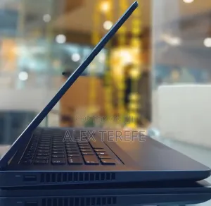 New Laptop Dell Latitude 14 E5470 4GB Intel Core i3 SSD 128GB