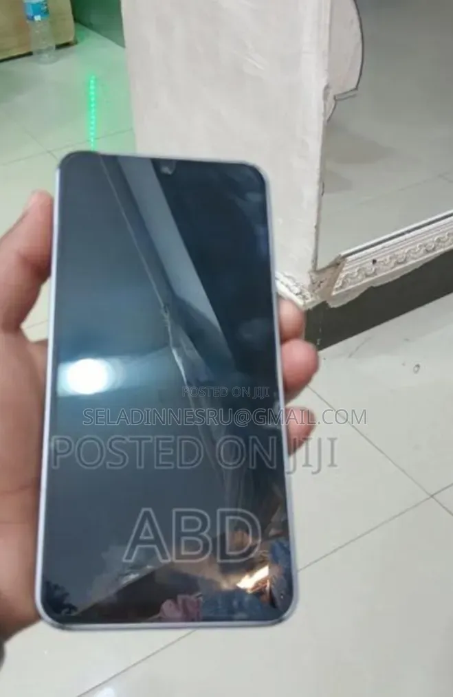 Samsung Galaxy M16 128 GB Gray