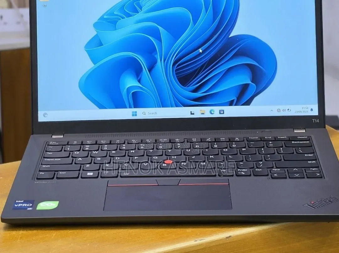 New Laptop Lenovo ThinkPad T14 G4 16GB Intel Core i7 SSD 512GB