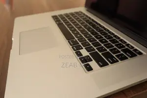 Laptop Apple MacBook Pro 2015 16GB Intel Core Ultra 7 SSD 256GB