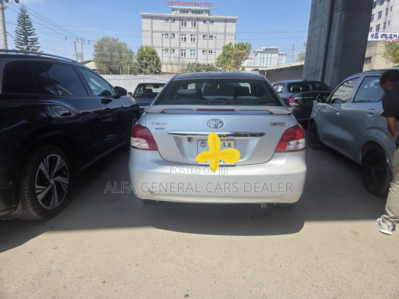 Toyota Belta 2011 Silver