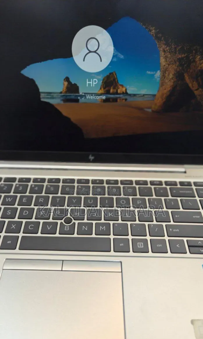 New Laptop HP EliteBook 840 G8 16GB Intel Core i5 SSD 512GB