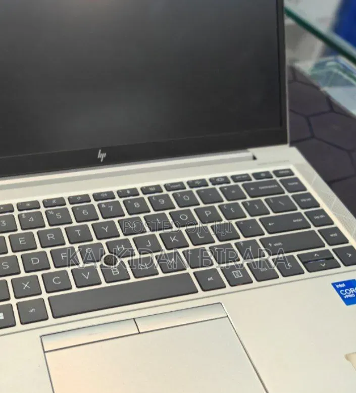 New Laptop HP EliteBook 840 G8 16GB Intel Core i5 SSD 512GB