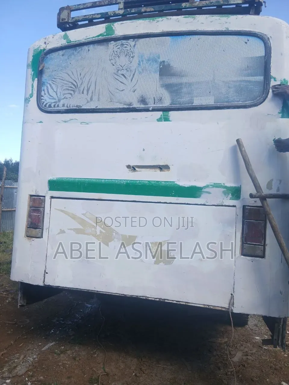 Isuzu NMR 2006 White