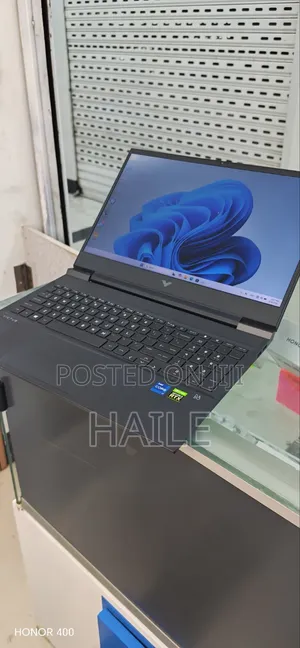 New Laptop HP Victus 16 16GB Intel Core i7 SSD 512GB