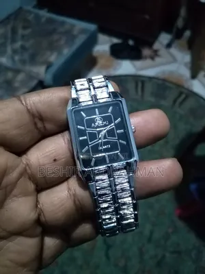 Timeless Style I Your Hand