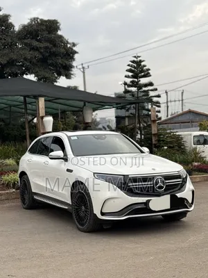 Mercedes-Benz EQC EQC400 4MATIC 2022 White