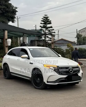 Mercedes-Benz EQC EQC400 4MATIC 2022 White