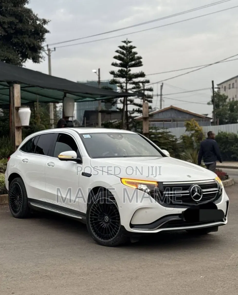 Mercedes-Benz EQC EQC400 4MATIC 2022 White