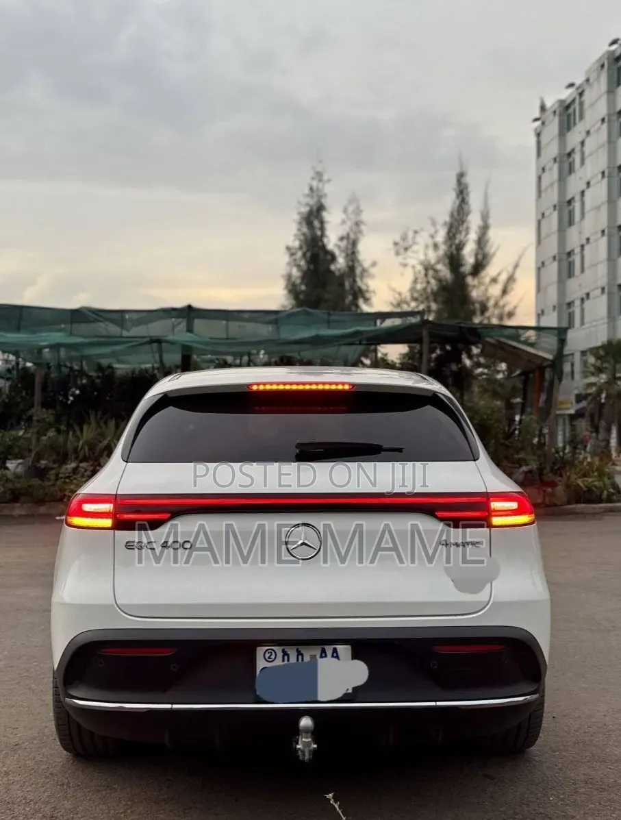 Mercedes-Benz EQC EQC400 4MATIC 2022 White