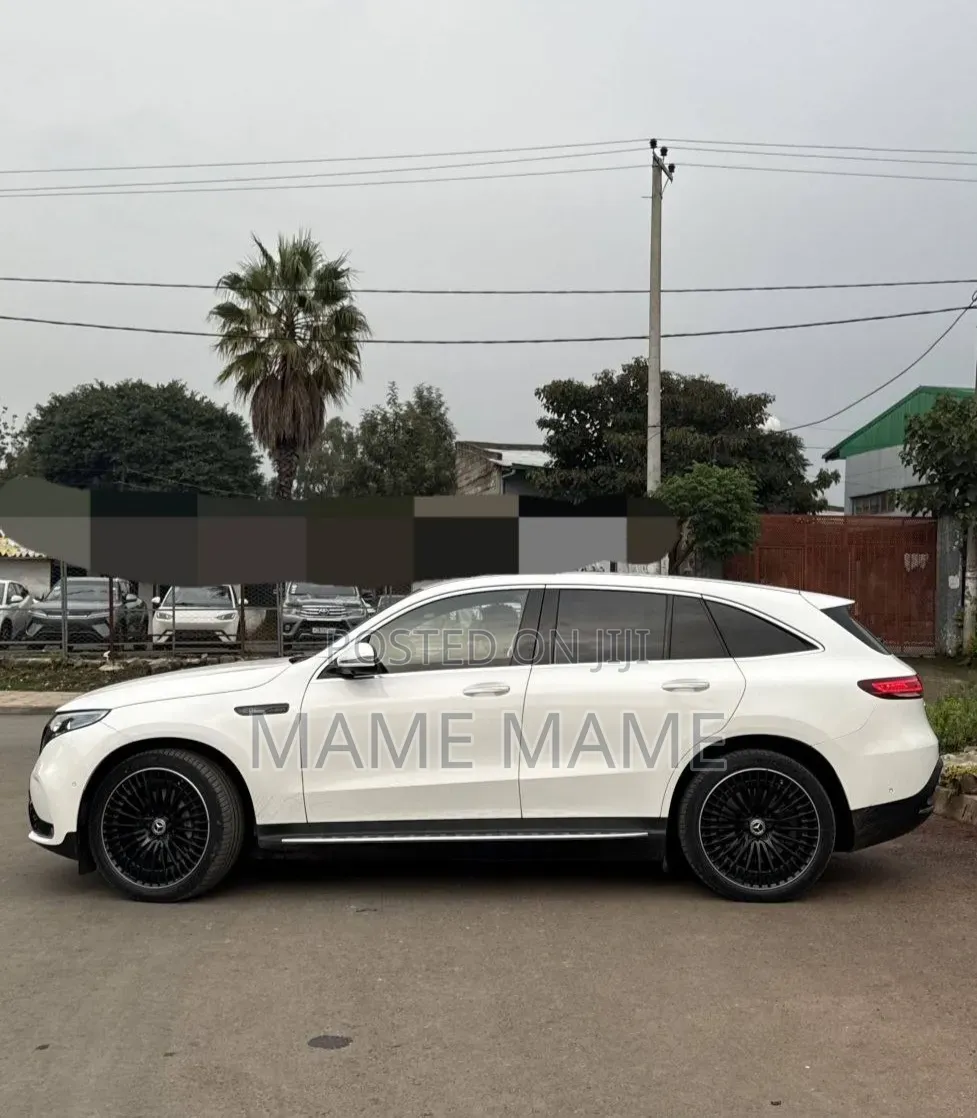 Mercedes-Benz EQC EQC400 4MATIC 2022 White