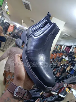 ቆዳ ጫማ 39-43 | 4000 ብር | ነፃ ማድረስ