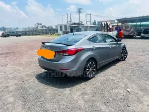 Hyundai Avante 2015 Silver