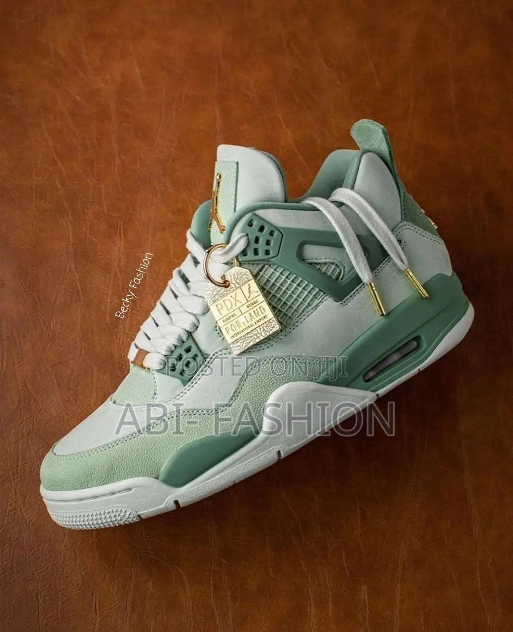 Nike Air Jordan 4 “First Class” PE Shoes – Stylish Design