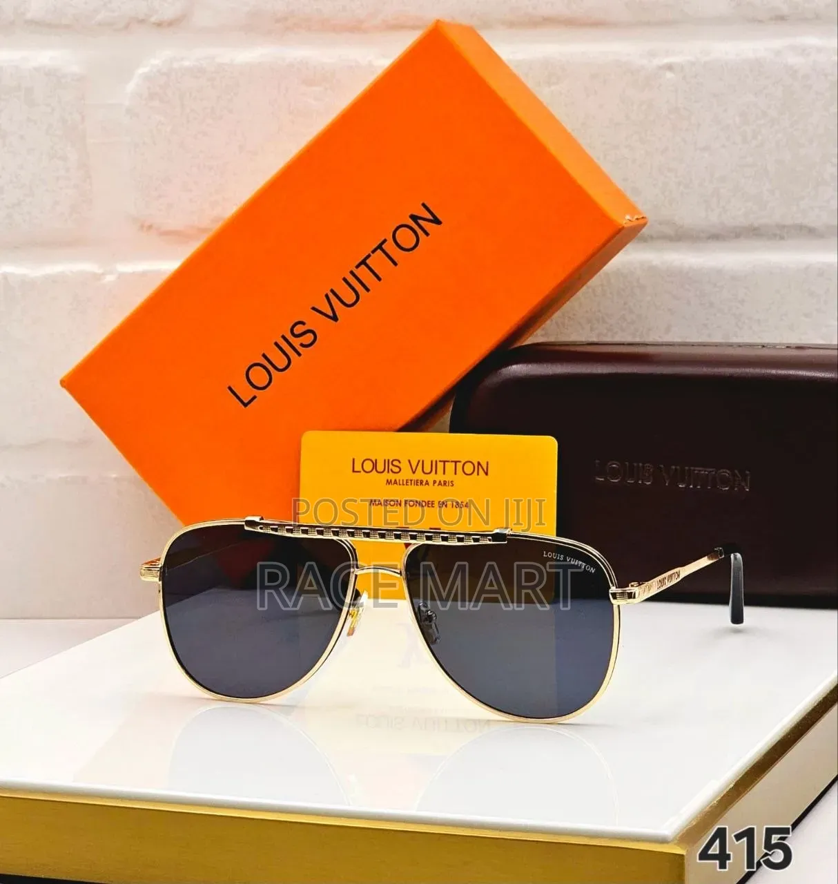 The Louis Vuitton Snap Pilot Sunglasses
