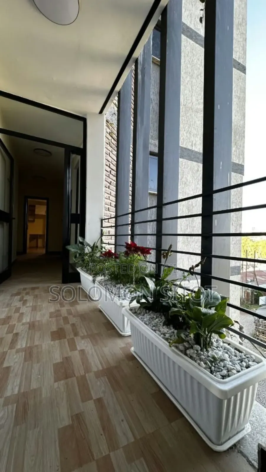 Furnished 5bdrm Apartment in G+5 Building, Kirkos for sale