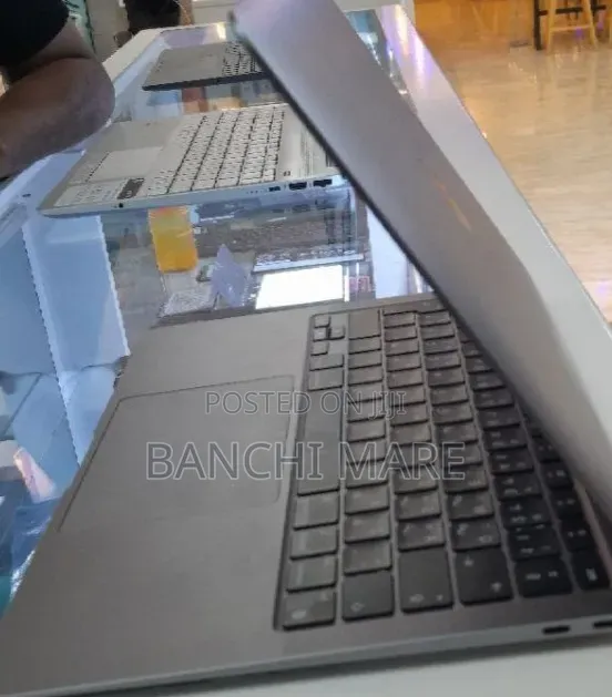 New Laptop Apple MacBook Air 2020 M1 8GB Apple M1 SSD 256GB