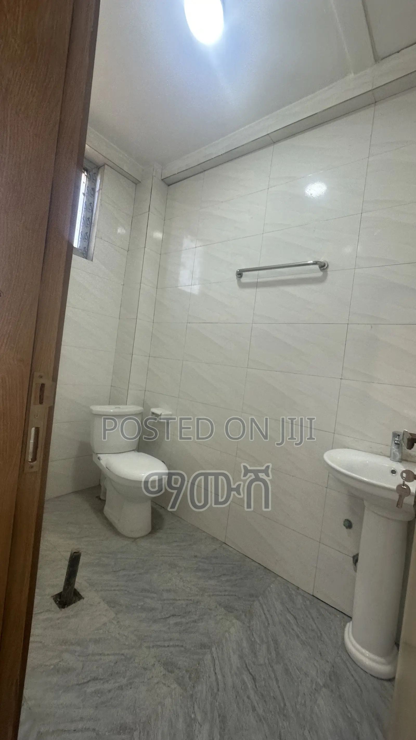 Furnished 3bdrm Condo in አያት 40/60 ኮንዶሚኒየም, Bole for sale