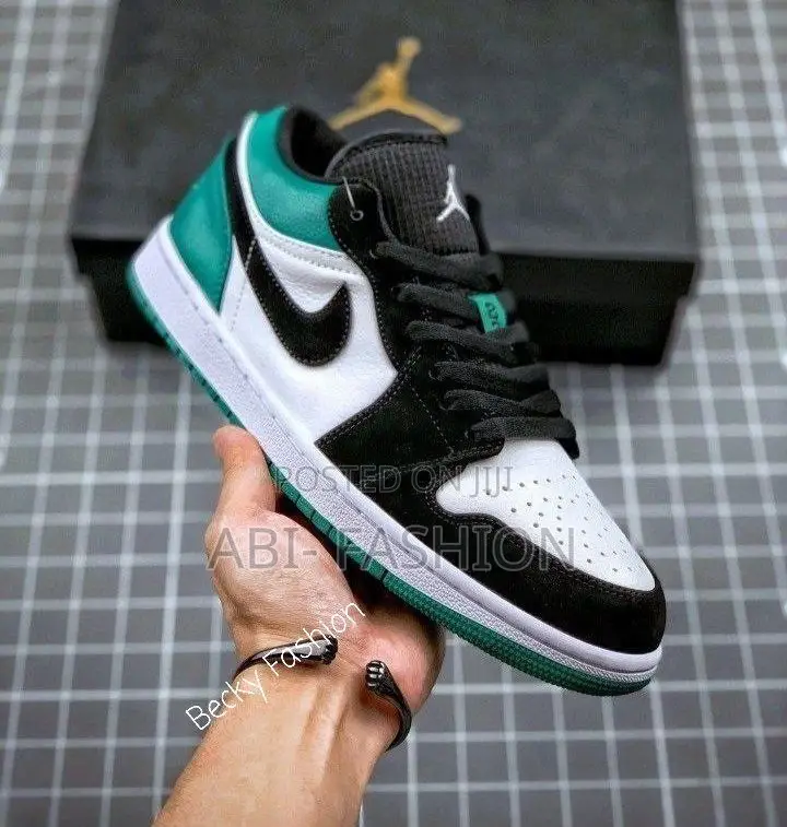 Air Jordan 1 Low Pine Green Shoes | New Arrival
