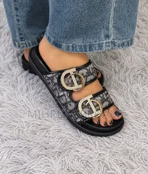 Double Strap Sendals