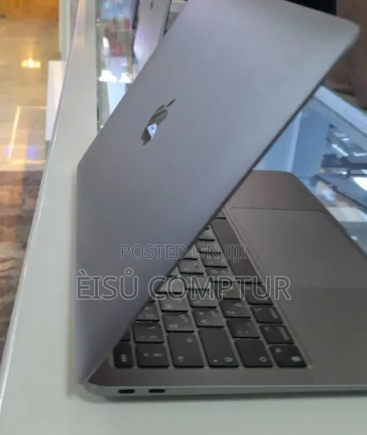 New Laptop Apple MacBook Air 2020 M1 8GB Apple M1 SSD 256GB