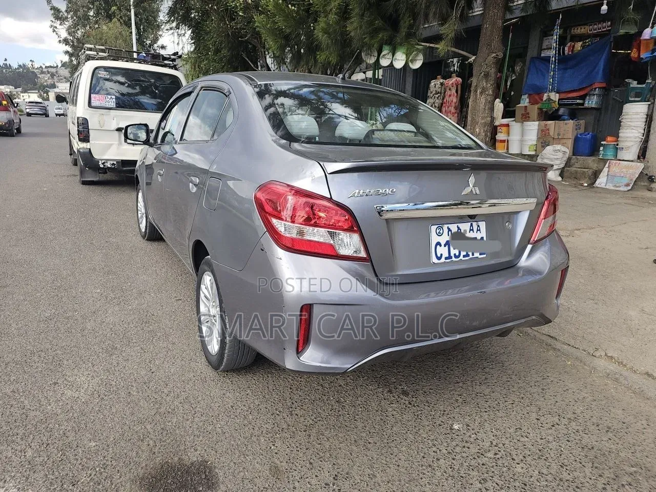 Mitsubishi Attrage 2022 Silver