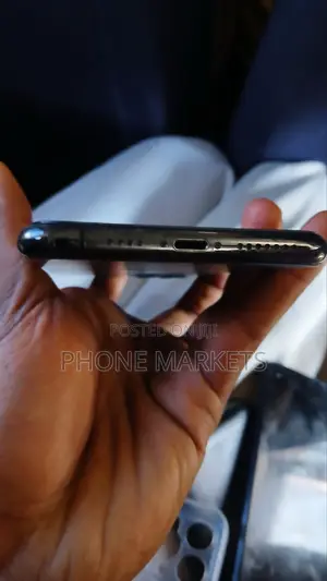 Apple iPhone 11 Pro Max 64 GB Black