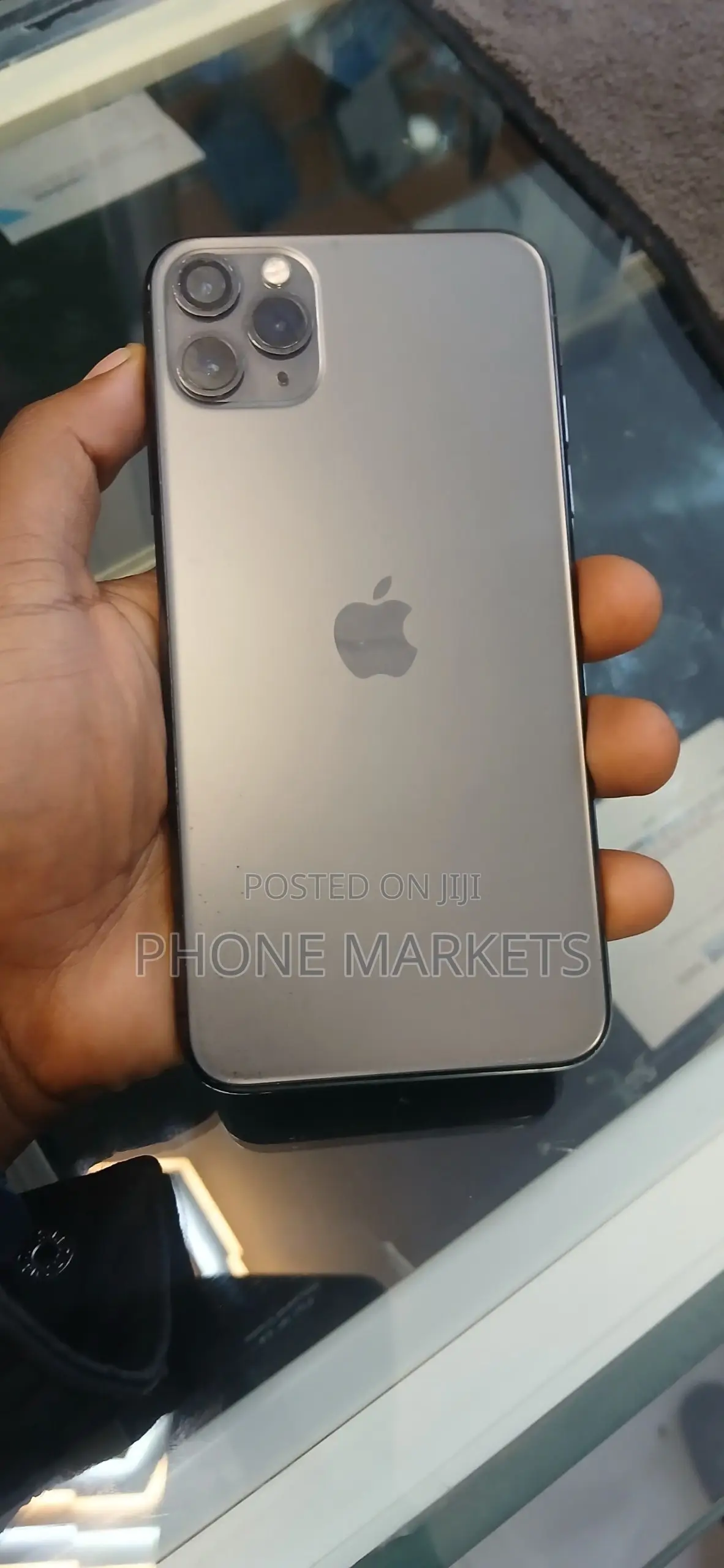 Apple iPhone 11 Pro Max 64 GB Black