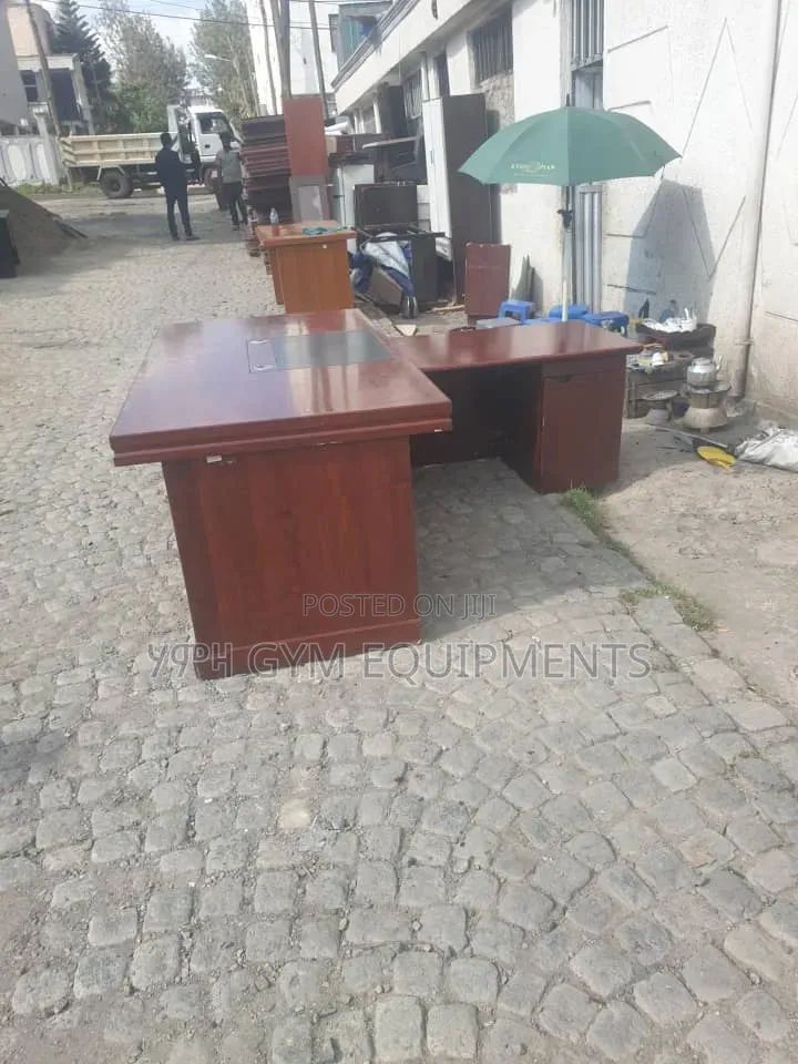 Executive Office Desk for Sale – Addis Ababa