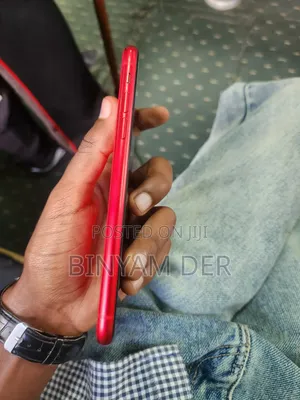 Apple iPhone 11 128 GB Red