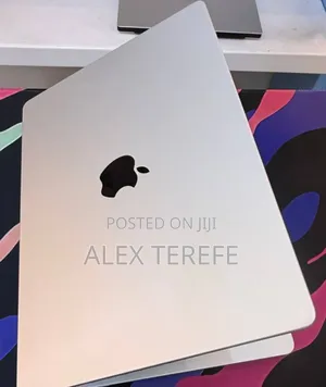 New Laptop Apple MacBook Pro 2021 M1 8GB Apple M1 Pro SSD 512GB