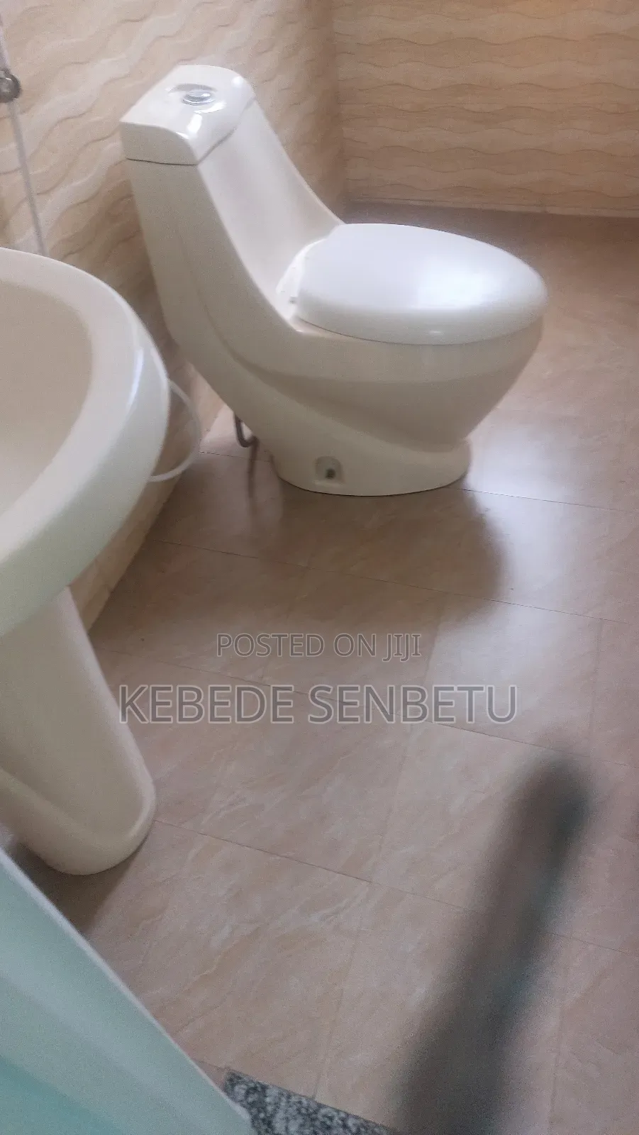8bdrm House in Aa, East Shewa for rent