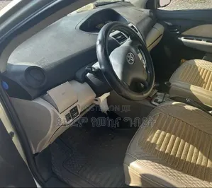 Toyota Belta 2007 Yellow