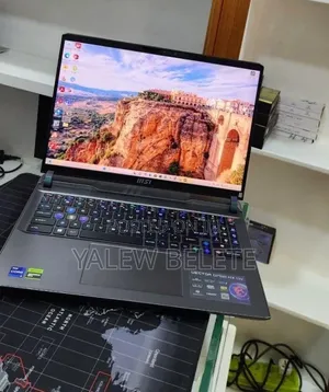 New Laptop MSI Vector GP68 HX 13V 16GB Intel Core i9 SSD 1T