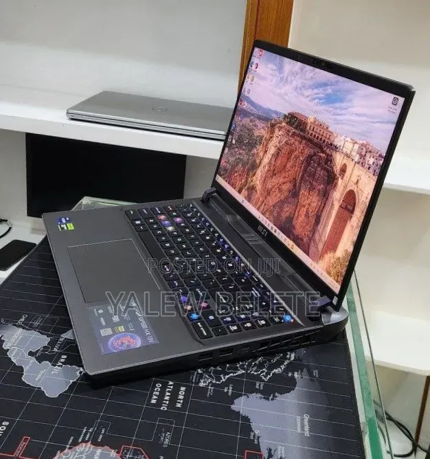 New Laptop MSI Vector GP68 HX 13V 16GB Intel Core i9 SSD 1T