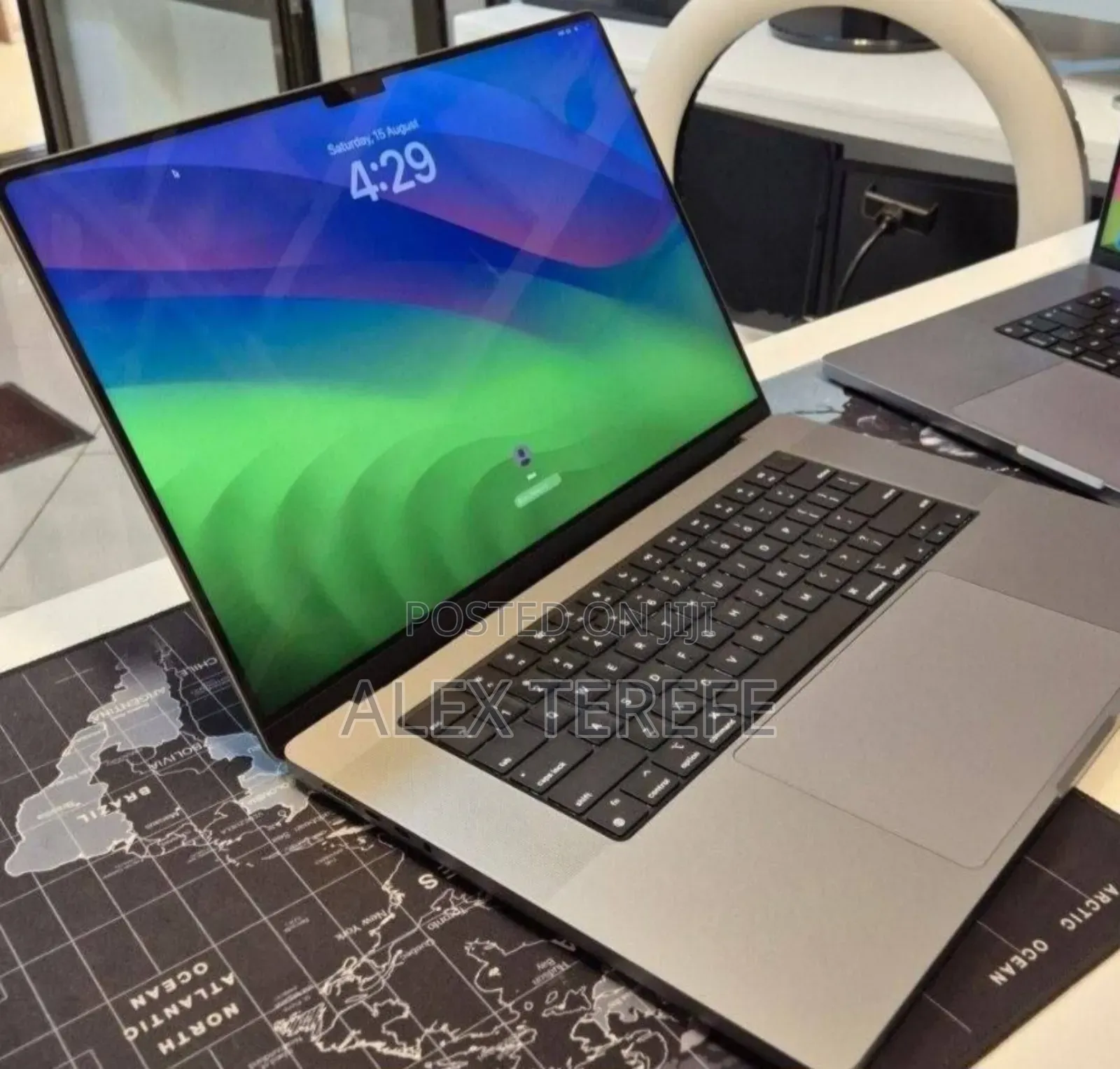 New Laptop Apple MacBook Pro 2021 M1 32GB Apple M1 Pro SSD 512GB