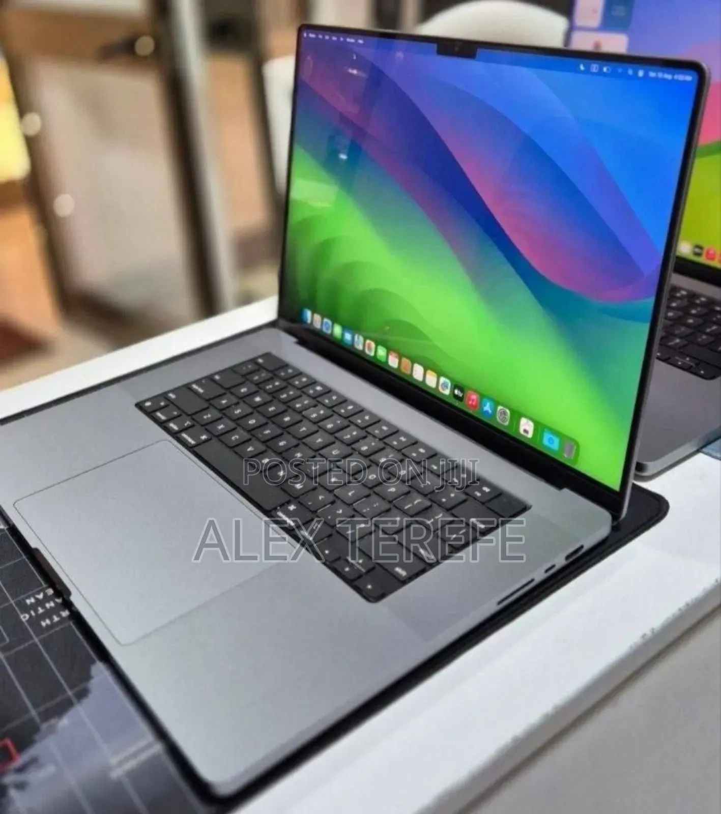 New Laptop Apple MacBook Pro 2021 M1 32GB Apple M1 Pro SSD 512GB