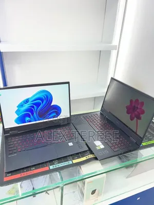 New Laptop HP Omen 15 16GB Intel Core i7 SSD 512GB