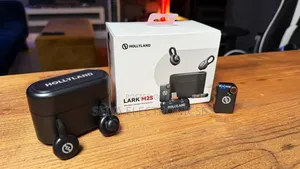 Brand New Hollyland Lark M2S Wireless Microphone Combo Set