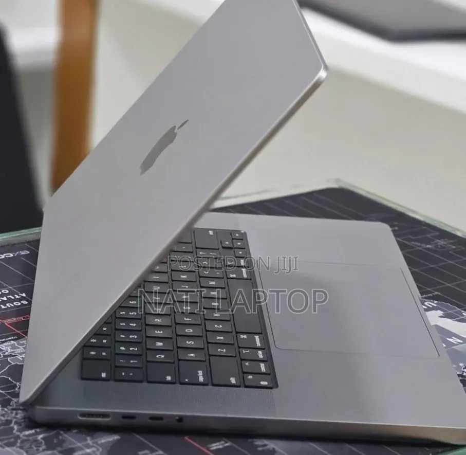 New Laptop Apple MacBook Pro 2021 M1 16GB Apple M1 Pro SSD 1T