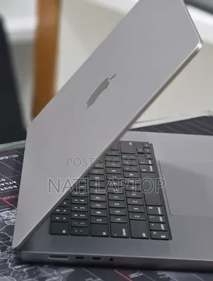 New Laptop Apple MacBook Pro 2021 M1 16GB Apple M1 Pro SSD 1T