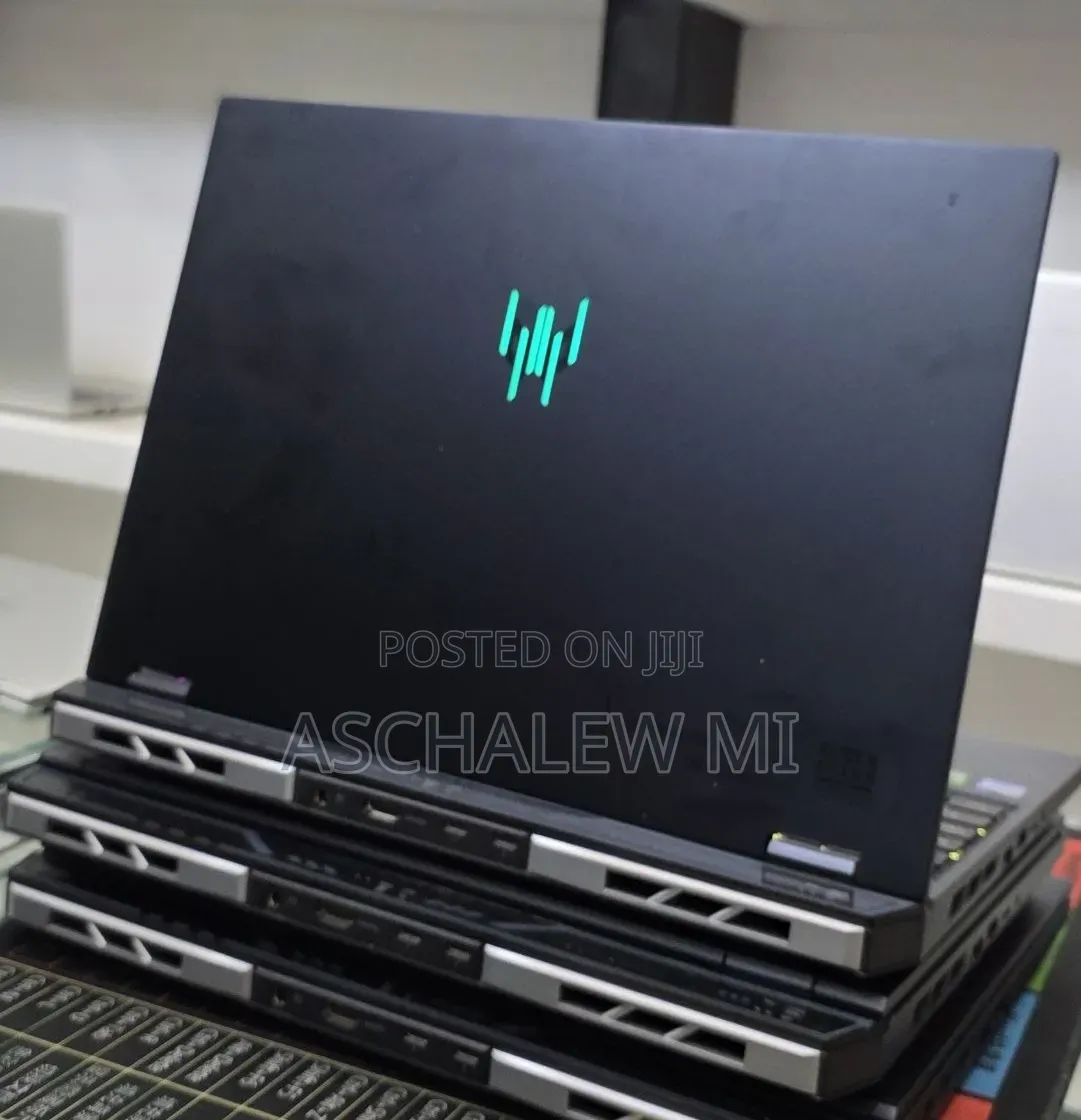New Laptop Acer Predator Helios Neo 16 16GB Intel Core i7 SSD 1T