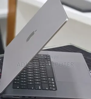 New Laptop Apple MacBook Pro 2022 M2 16GB Apple M2 SSD 1T