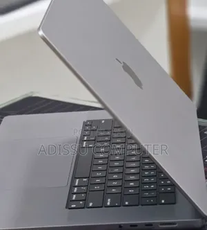 New Laptop Apple MacBook Pro 2022 M2 16GB Apple M2 SSD 1T