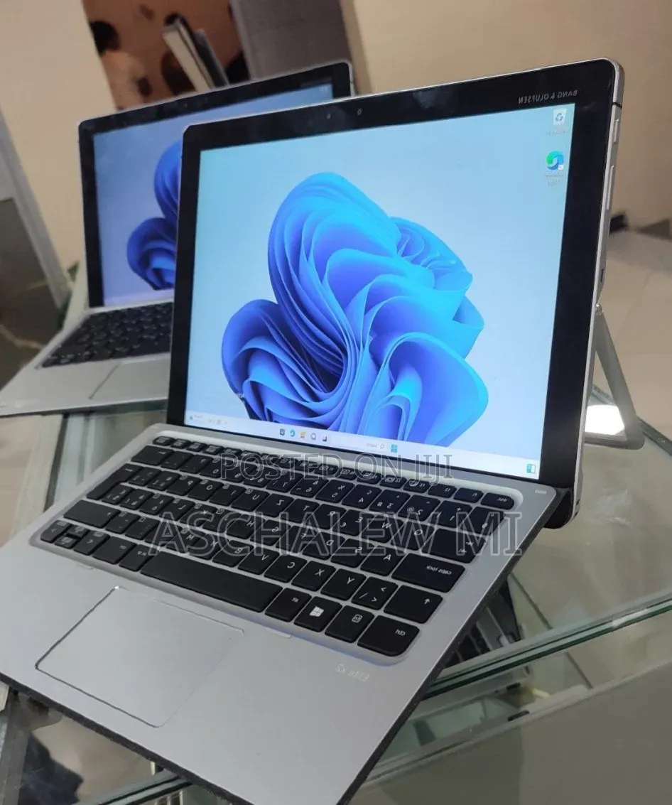 New Laptop HP X2 8GB Intel Core i5 SSD 128GB