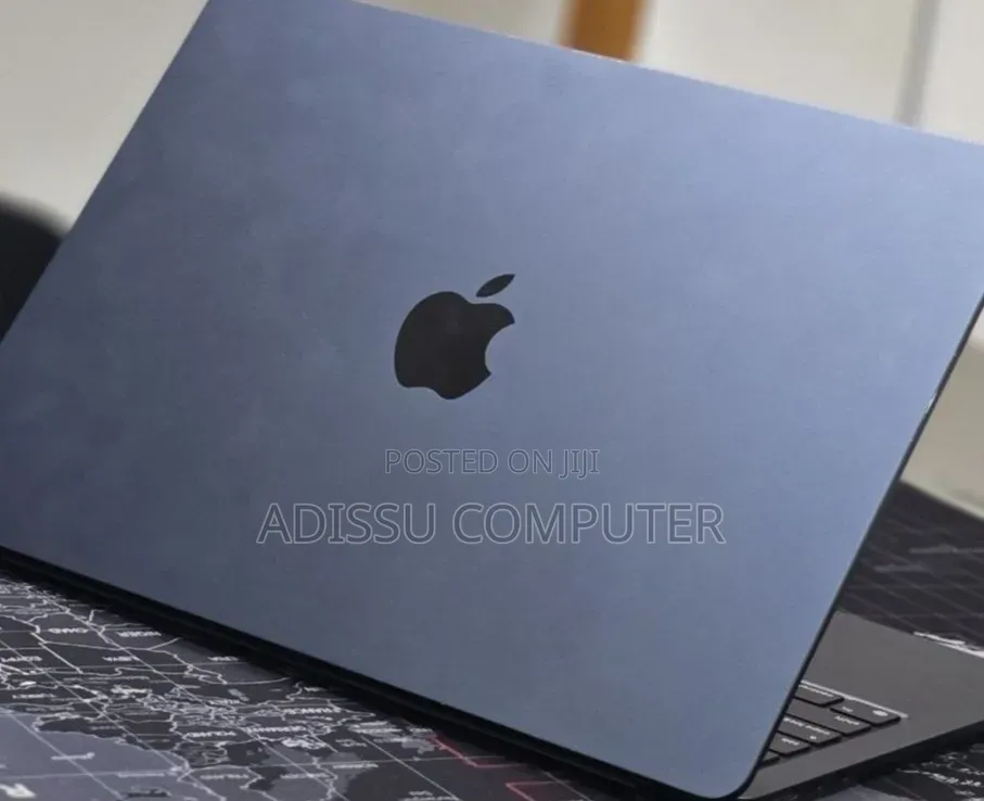 New Laptop Apple MacBook Air 2025 M4 16GB Apple M4 SSD 256GB