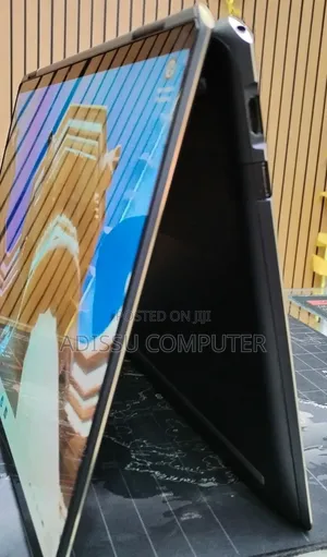 New Laptop HP Spectre 16GB Intel Core i7 SSD 512GB
