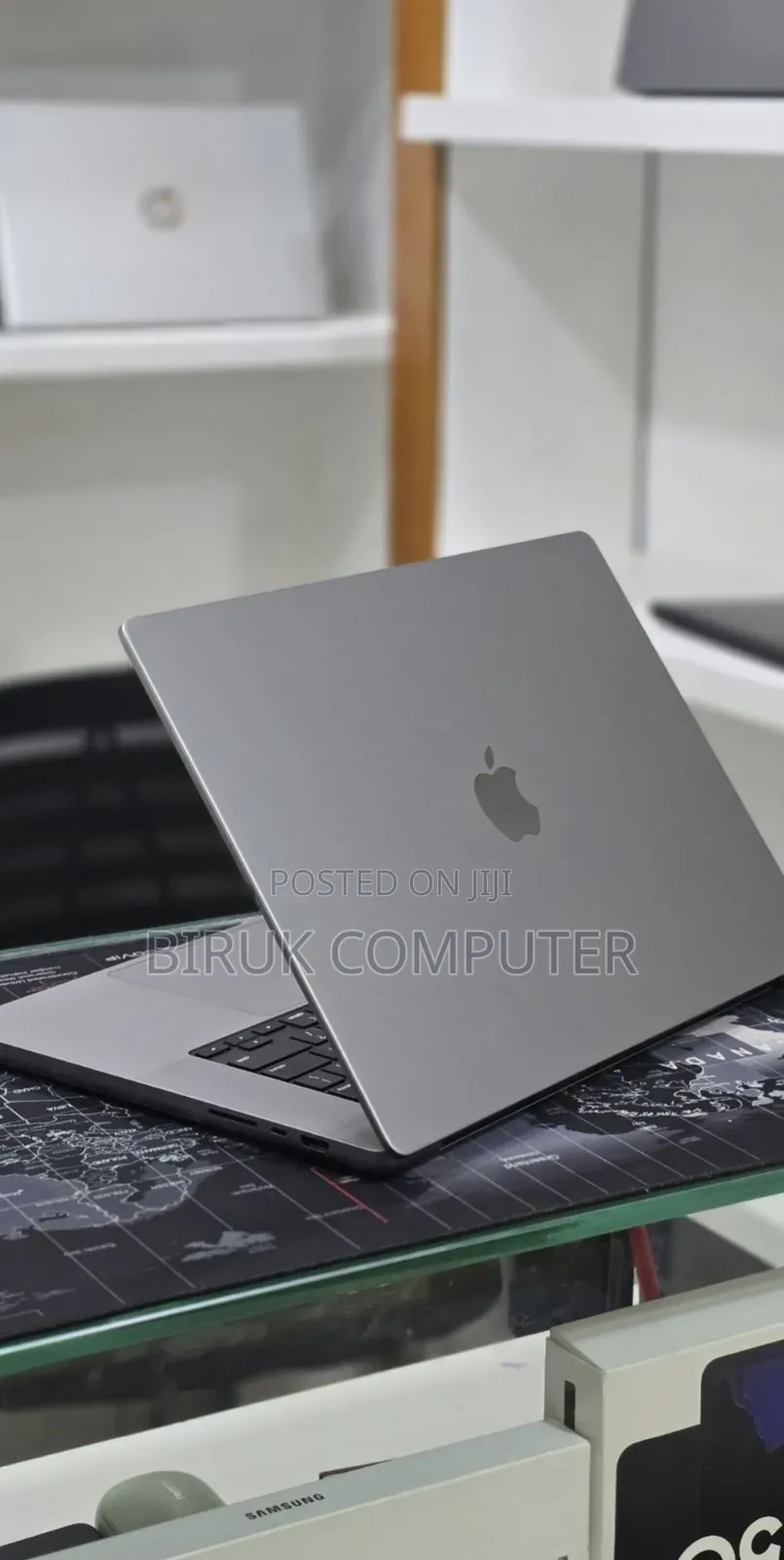 New Laptop Apple MacBook Pro 2023 M2 16GB Apple M2 SSD 512GB