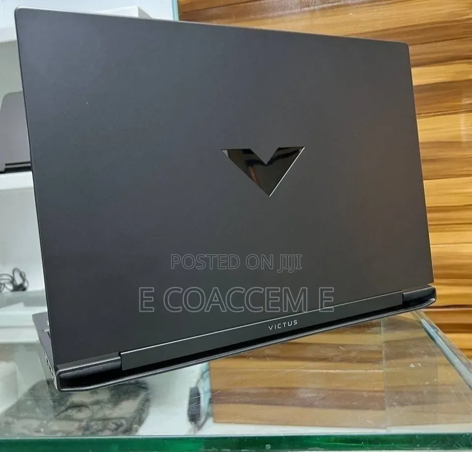 New Laptop HP Victus 15 8GB AMD Ryzen 5 SSD 512GB