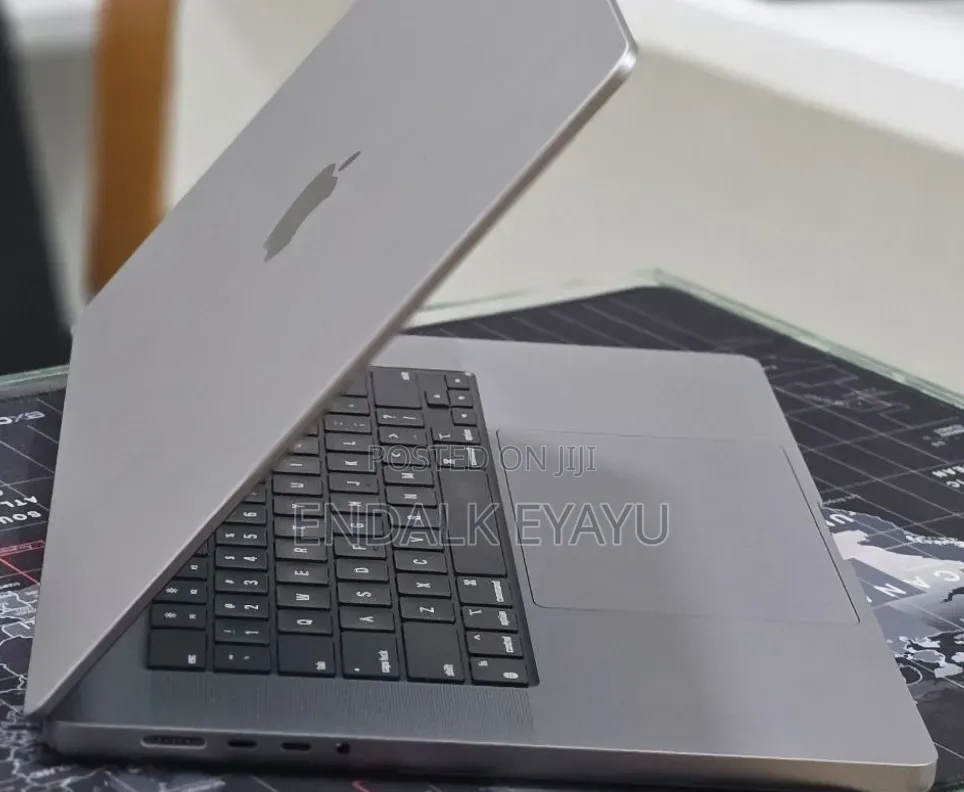 New Laptop Apple MacBook Pro 2023 M2 Pro 16GB Apple M2 SSD 1T